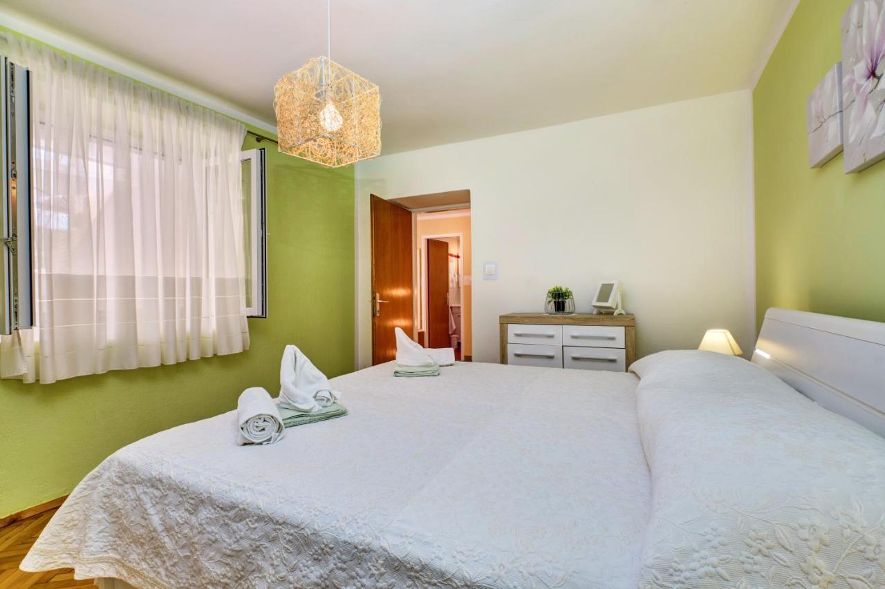 Apartments Ljubica Veli Losinj Exterior photo