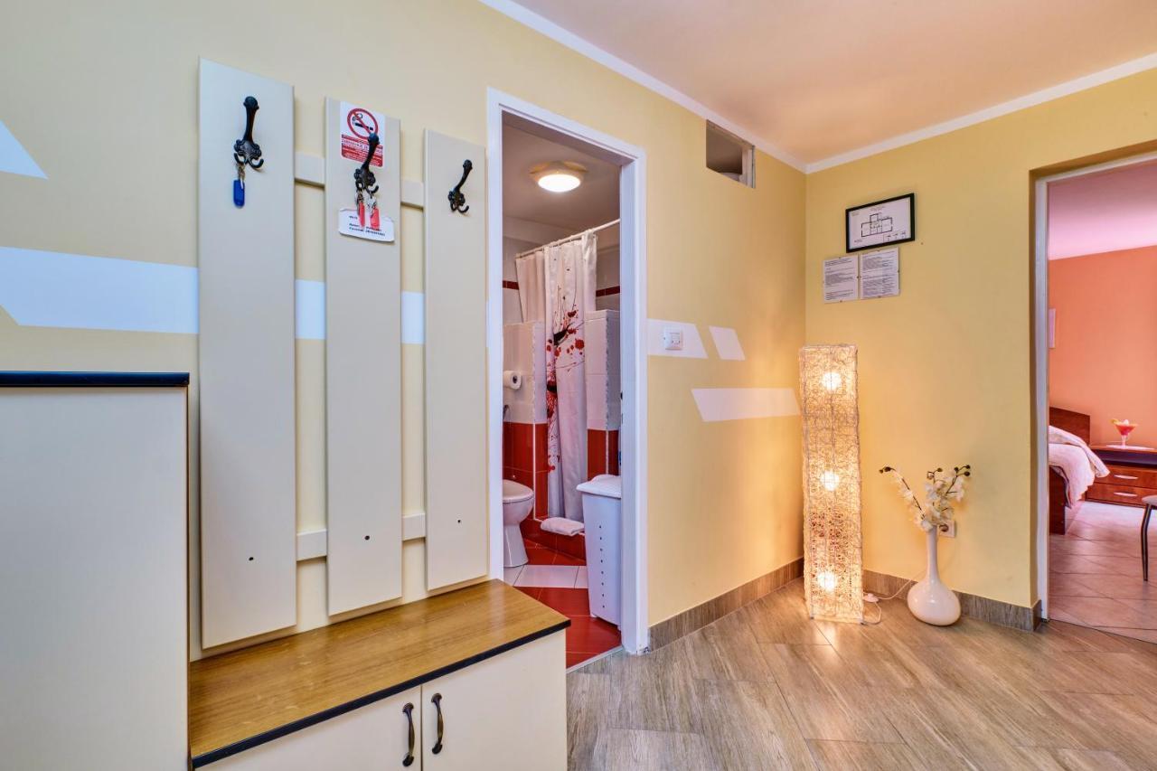 Apartments Ljubica Veli Losinj Exterior photo
